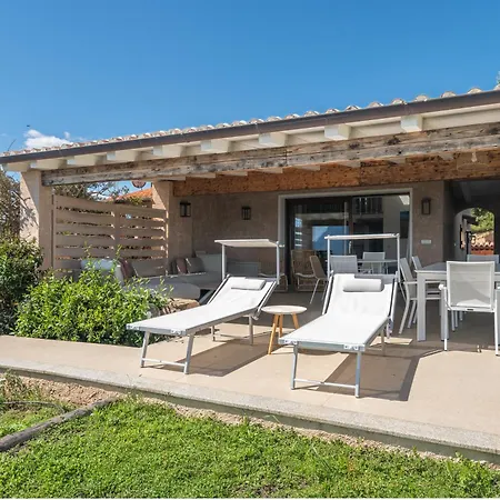 Nyaraló Cactus, Costa Corallina *